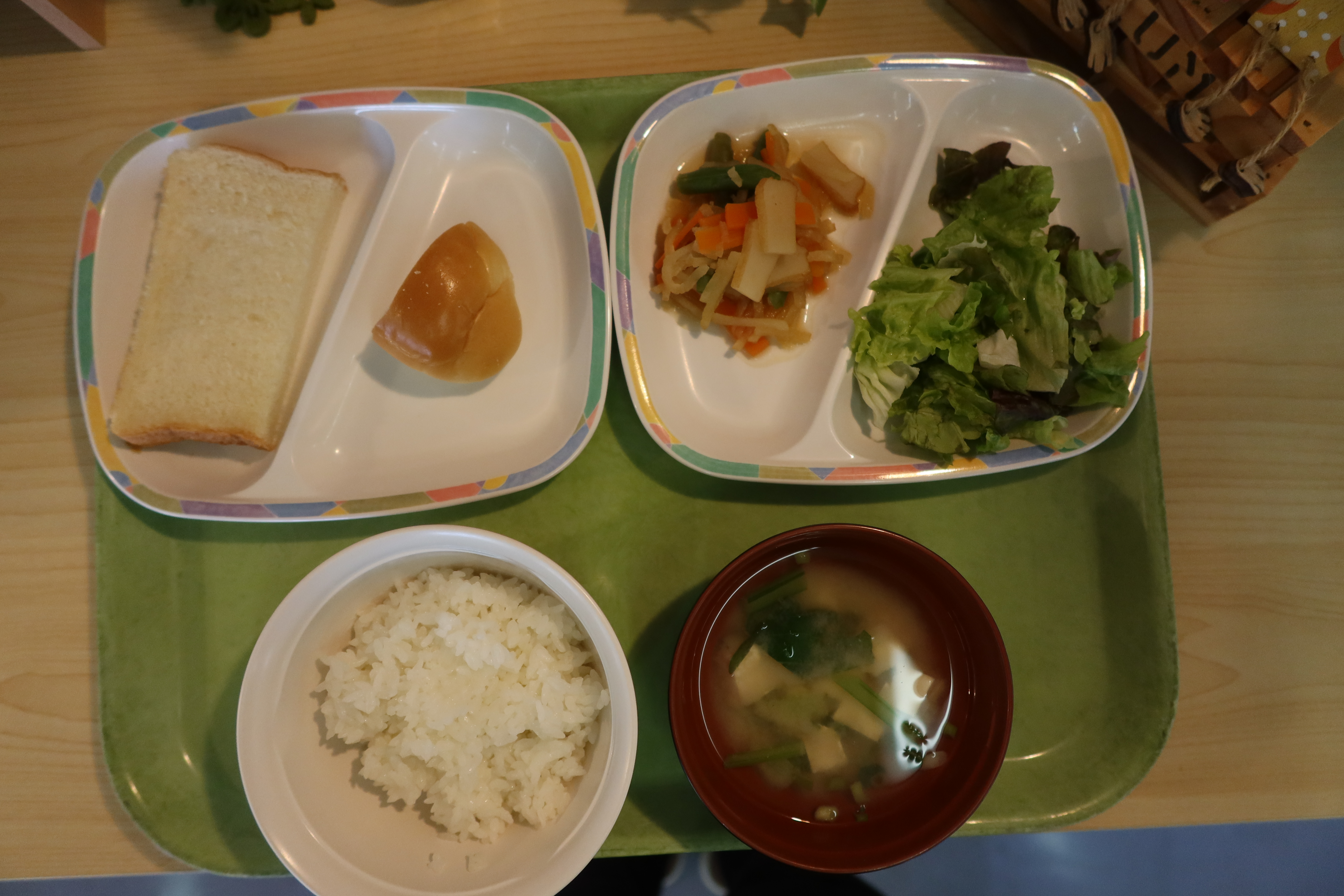 2026年度 寮食堂メニュー写真 4月 朝ごはん 4月 27日